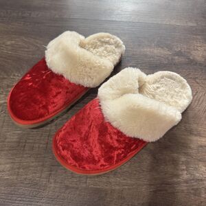 LAMO Slippers Womens Size XL Red Velvet Faux‎ Fur Lined Mule Christmas Holiday